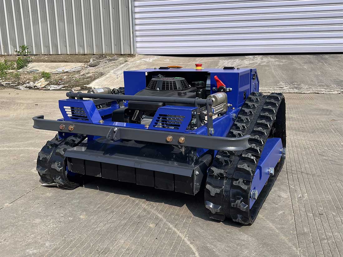 Tracked vs Four-Wheel Remote-Controlled Lawn Mowers: Which Is Better for Steep S